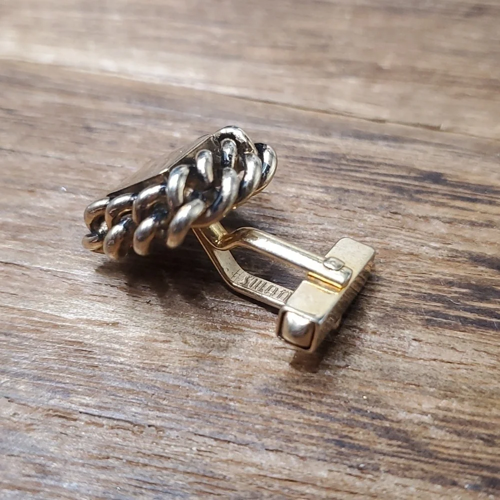 3/$20 Swank collectible heirloom cufflink [1 ]